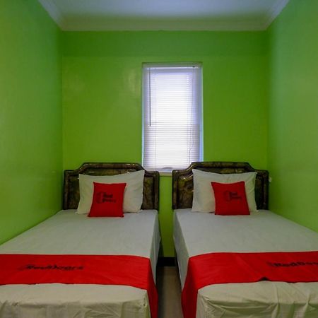Reddoorz @ Jalan Gatot Subroto Semarang Hotel Exterior photo